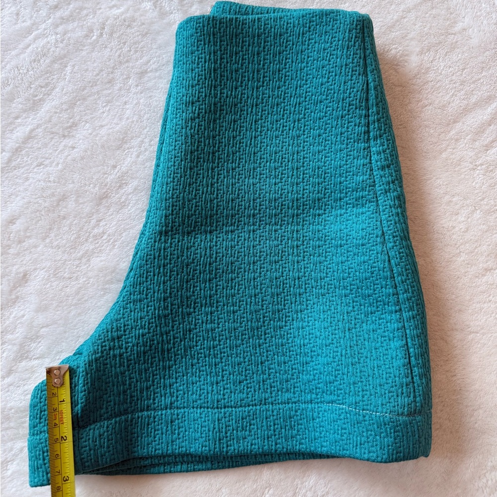 High waisted Textured Shorts
